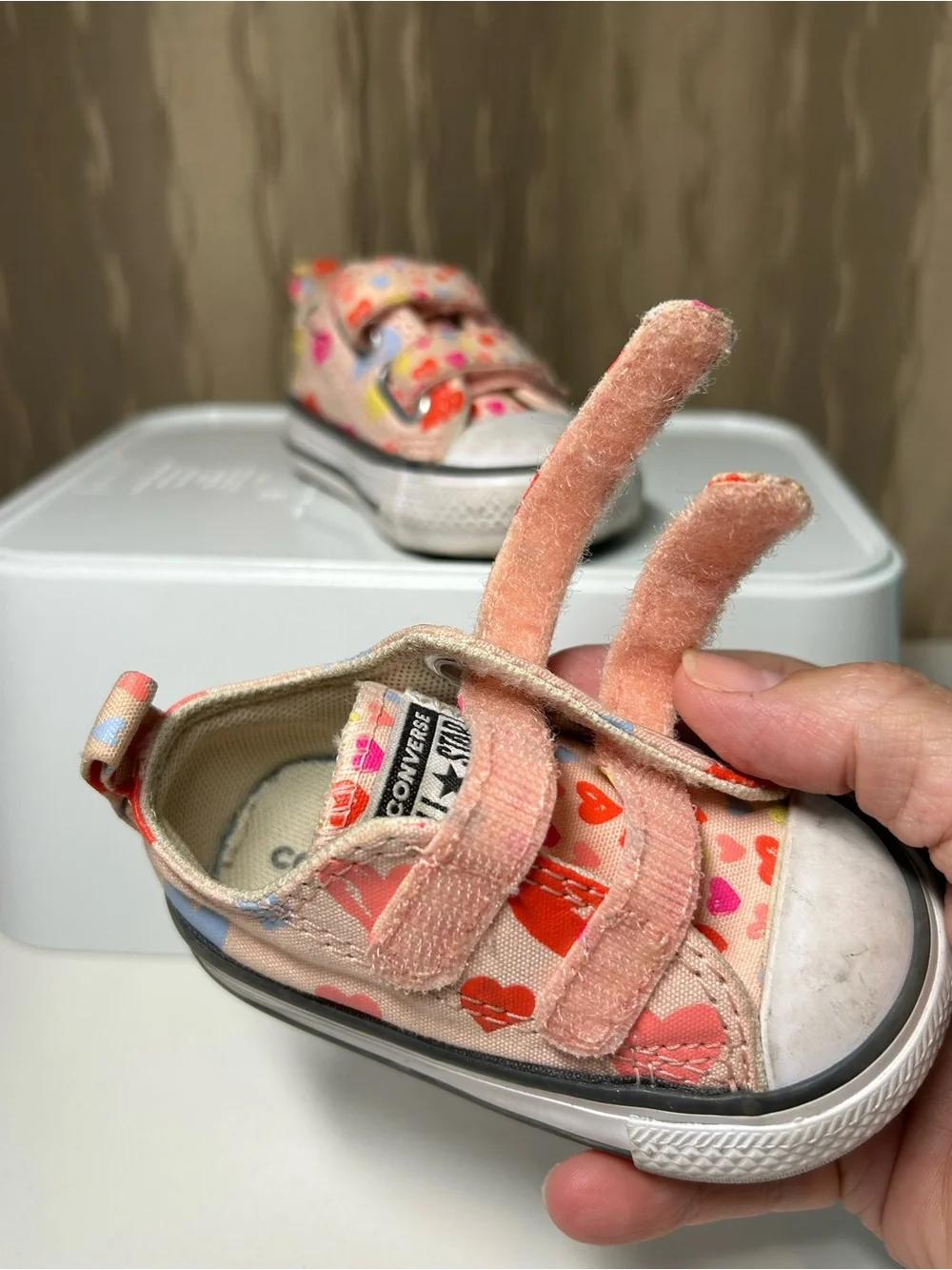Converse All Star Canvas Baby 2 Sneakers Pink Hearts Velcro Classic CTAS
